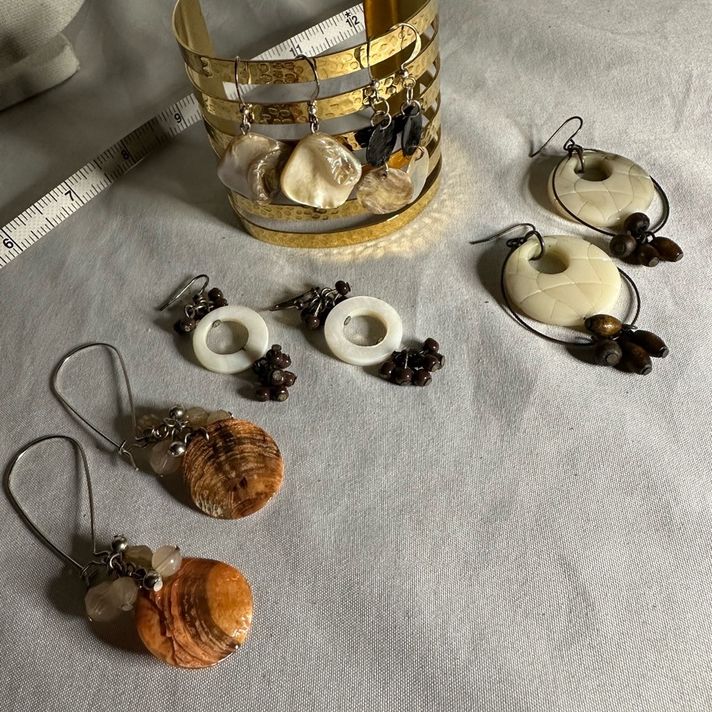 Five pair beach shell wooden bead boho casual style earrings